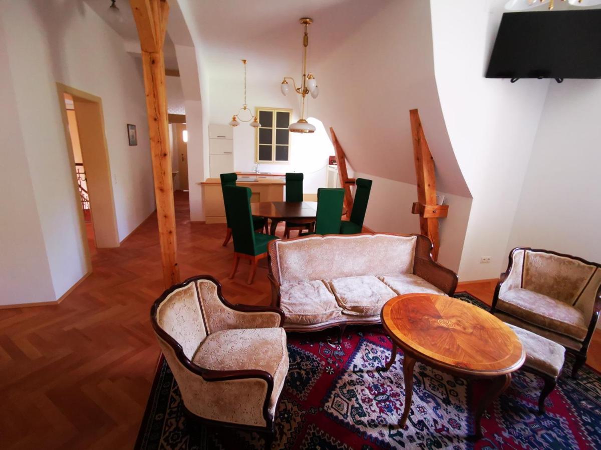Herrnhof Reichenau Buitenkant foto